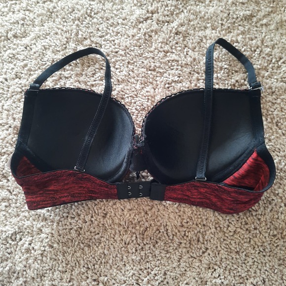 NWT Coobie 32 B Bra.. Padded Underwire, removable straps. - Picture 4 of 4